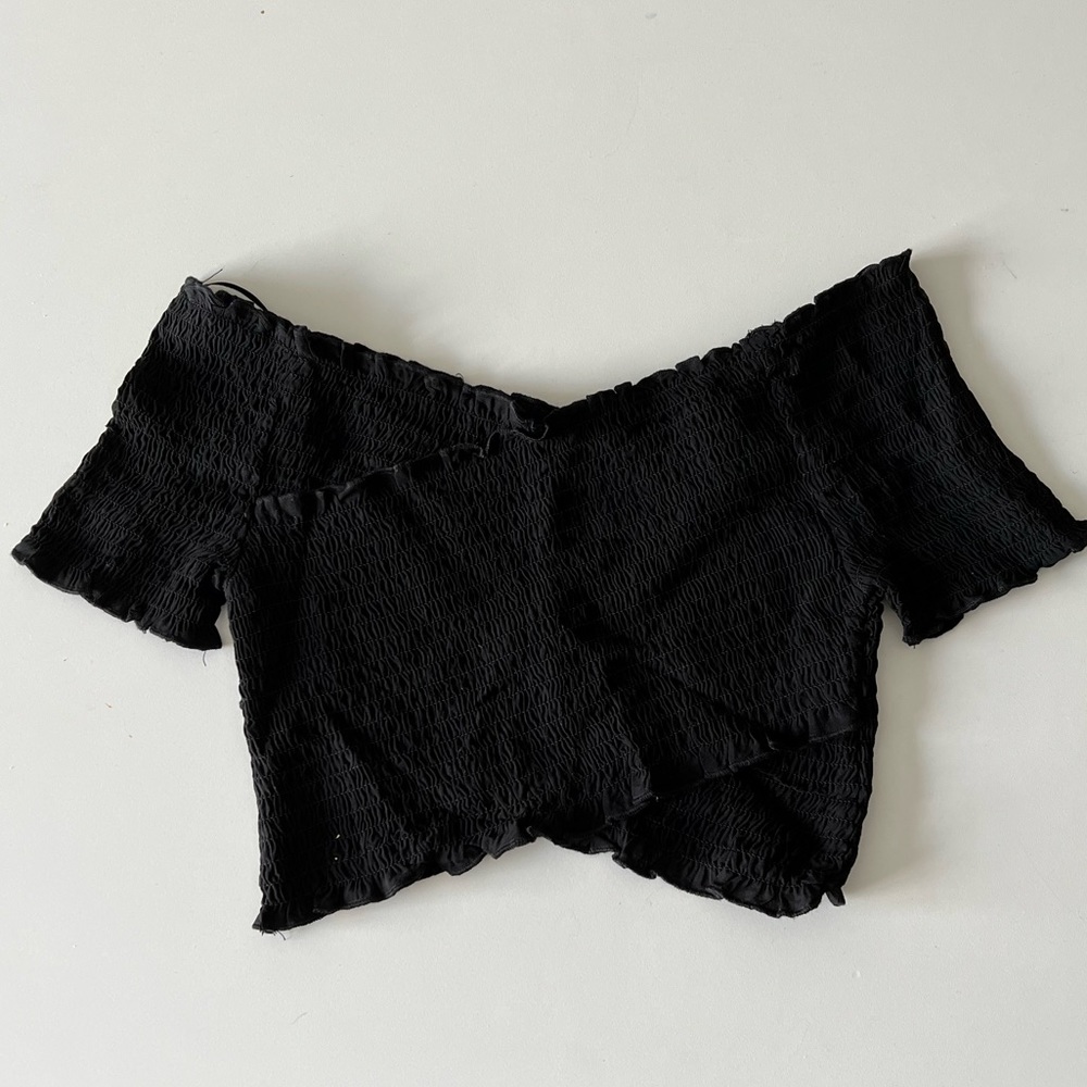 NWT | Bluenotes Black Wrapped Crop Tee